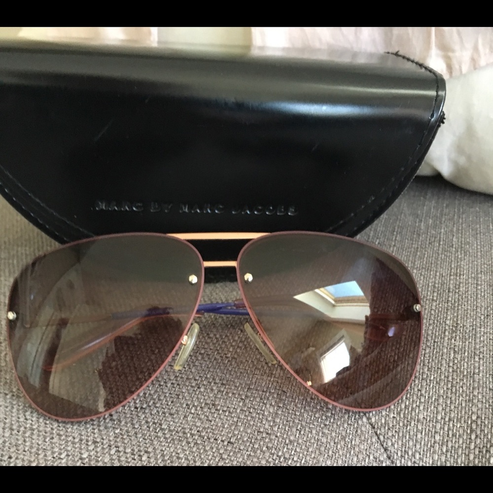 Marc by Marc Jacobs Aviator Style Sunglasses